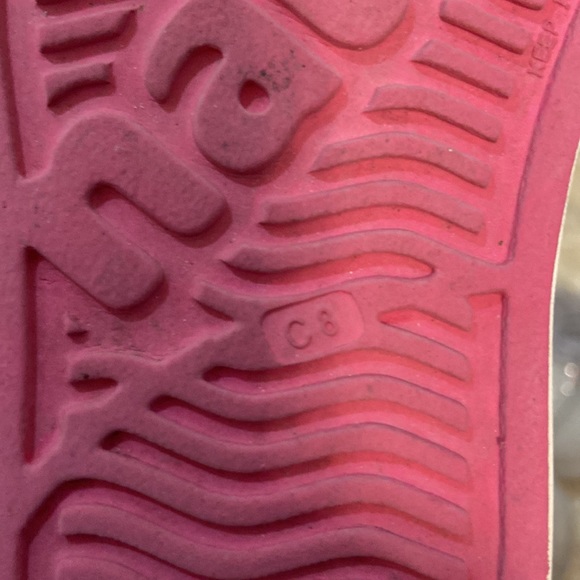 3 for $15 - Bundle 3 items and save - Native shoes in pink Size 8 - Picture 6 of 6